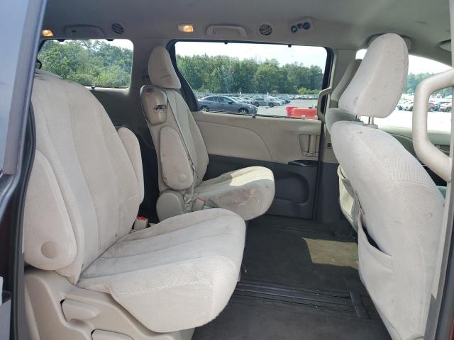 Photo 11 from auction – 2011 TOYOTA SIENNA LE with VIN 5TDKK3DCXBS154711