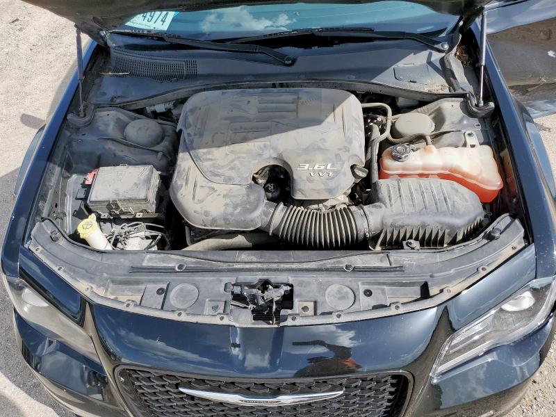Photo 11 from auction – 2016 CHRYSLER 300 S with VIN 2C3CCAGG1GH170925