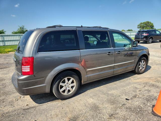 Photo 3 from auction – 2010 CHRYSLER TOWN & COU with VIN 2A4RR5D10AR451587
