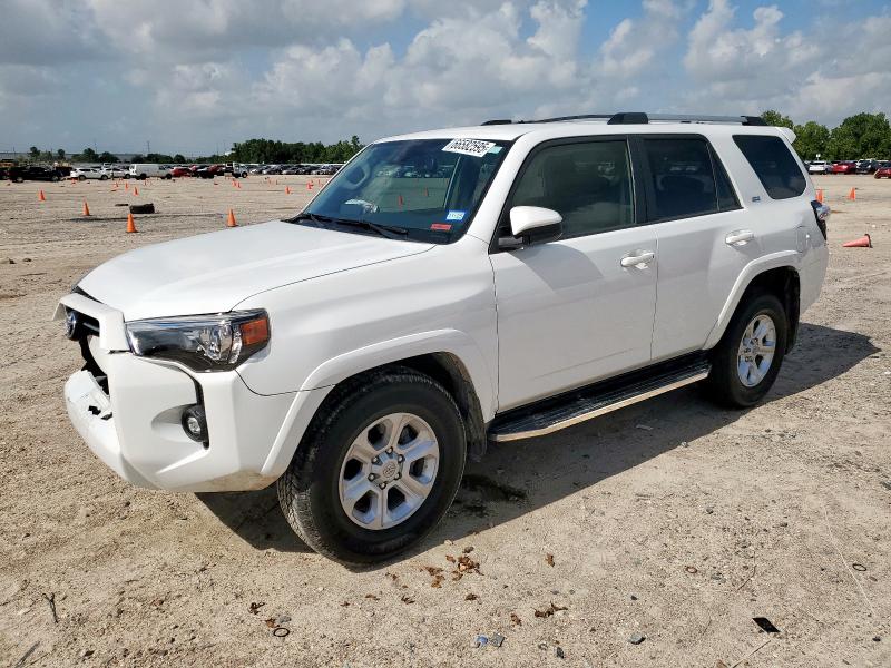 TOYOTA 4RUNNER SR 2022 with VIN JTEEU5JR3N5255350 - Photo from auction