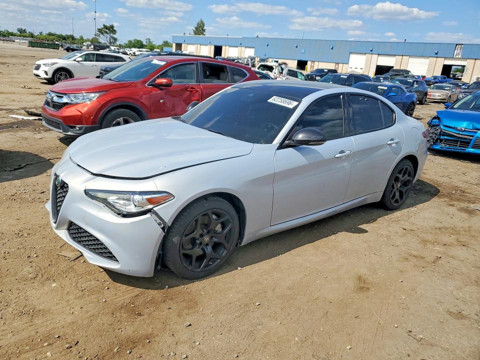 2021 ALFA ROMEO GIULIA
