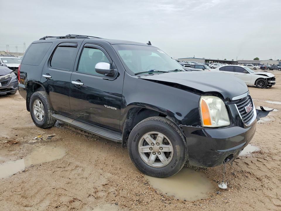 Photo 4 from auction – 2012 GMC YUKON with VIN 1GKS2CE00CR170943