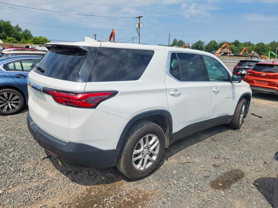 Photo 3 from auction – 2022 CHEVROLET TRAVERSE with VIN 1GNERFKW1NJ117451