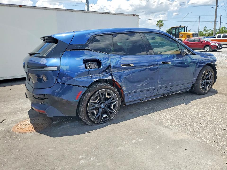 Photo 3 from auction – 2024 BMW IX with VIN WB523CF06RCR08663