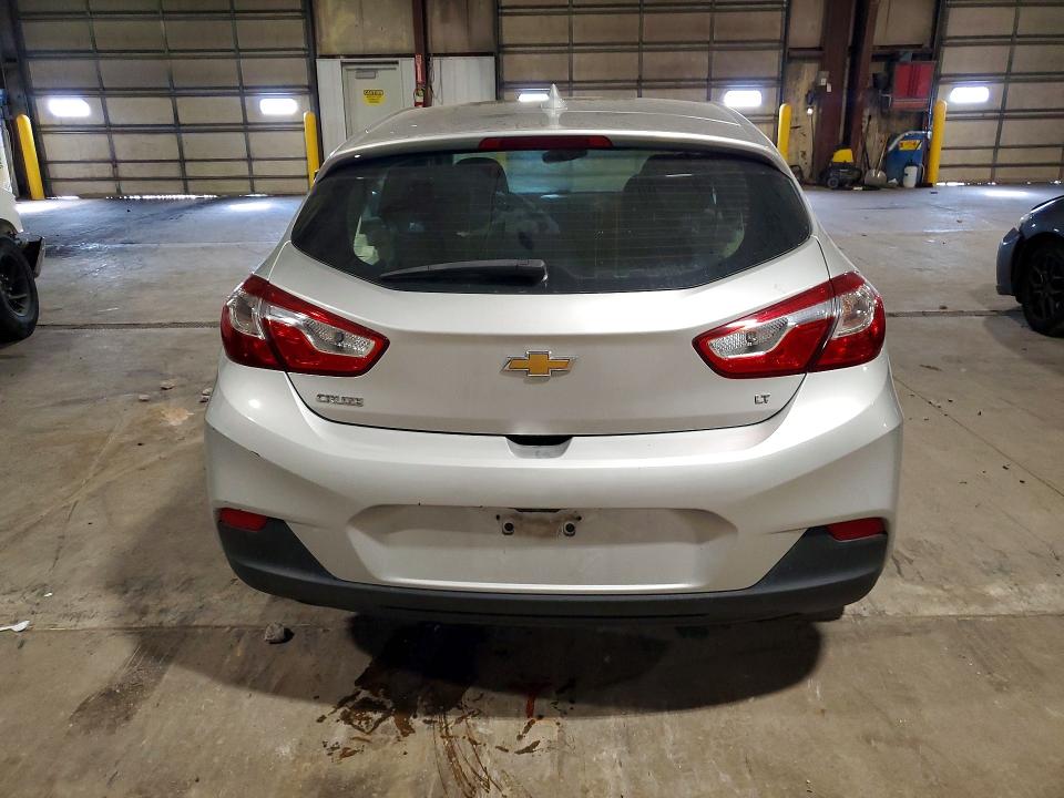 Photo 6 from auction – 2018 CHEVROLET CRUZE with VIN 3G1BE6SM7JS630744