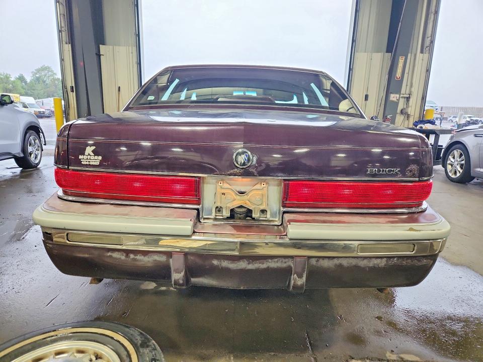 Photo 6 from auction – 1994 BUICK ROADMASTER with VIN 1G4BN52P4RR422438