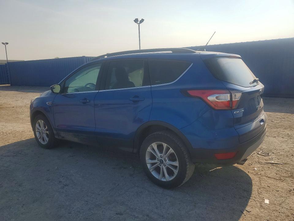 Photo 2 from auction – 2018 FORD ESCAPE with VIN 1FMCU9HD8JUD30407