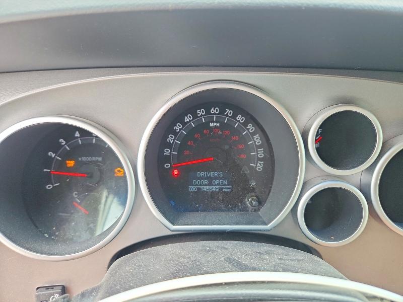 Foto 9 de la subasta – 2014 TOYOTA SEQUOIA con VIN 5TDJY5G12ES106933