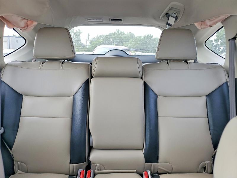 Photo 10 from auction – 2015 HONDA CR-V with VIN 2HKRM4H55FH673557