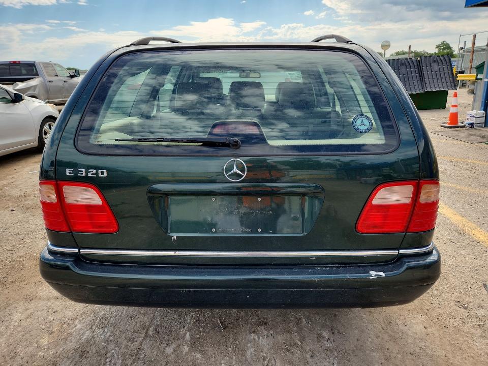 Photo 6 from auction – 1998 MERCEDES-BENZ E with VIN WDBJH82F7WX005501