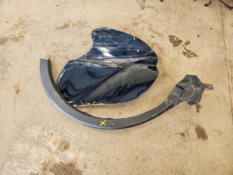 Photo 13 from auction – 2018 TOYOTA RAV4 with VIN 2T3JFREV6JW839420