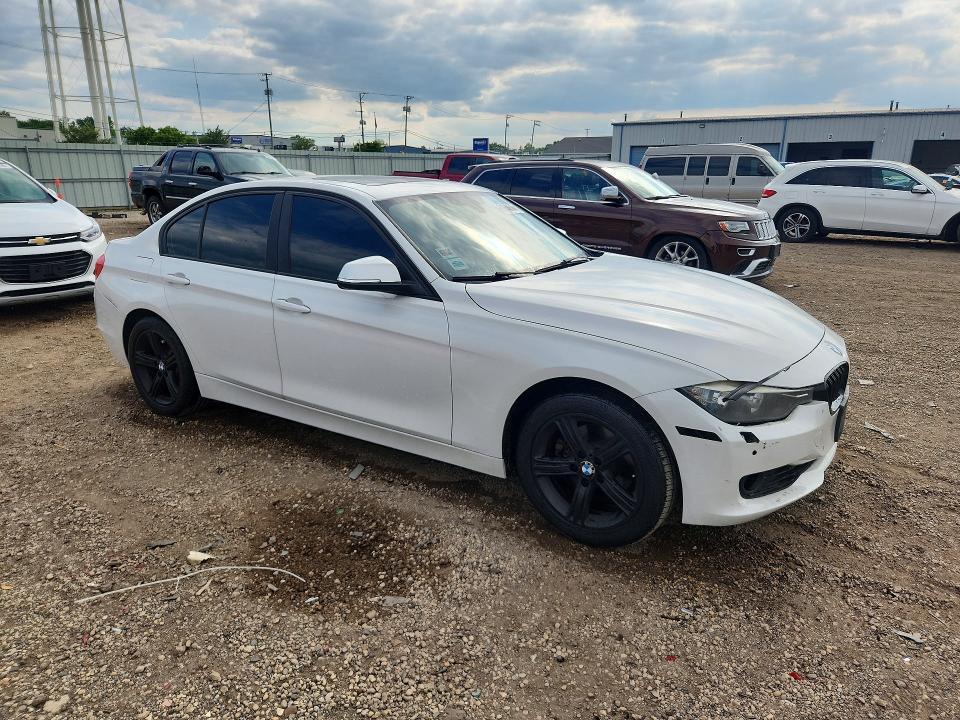 Photo 4 from auction – 2014 BMW 328 with VIN WBA3B5C55EP652572