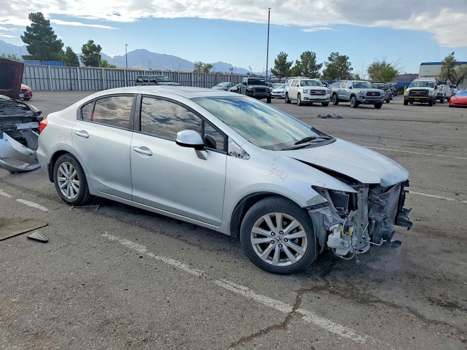 Photo 4 from auction – 2012 HONDA CIVIC with VIN 2HGFB2F84CH593330