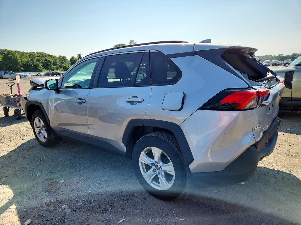 Photo 2 from auction – 2021 TOYOTA RAV4 with VIN 2T3P1RFV7MC158986