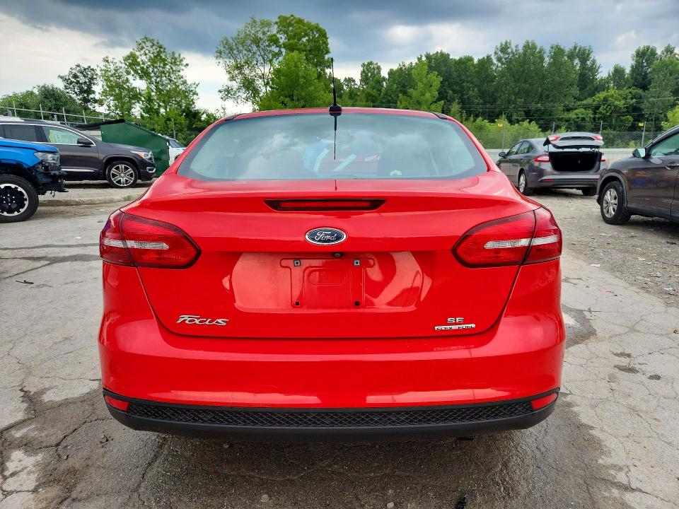 Photo 6 from auction – 2016 FORD FOCUS with VIN 1FADP3F25GL325362