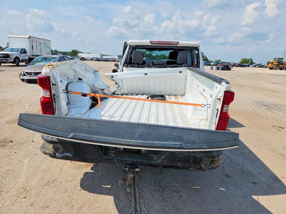 Photo 6 from auction – 2021 CHEVROLET SILVERADO with VIN 1GCUYAEF4MZ143175