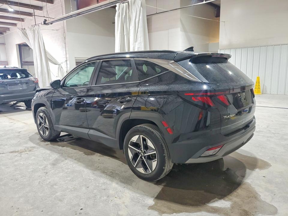 Photo 2 from auction – 2025 HYUNDAI TUCSON with VIN 3KMJBCDE0SE018950