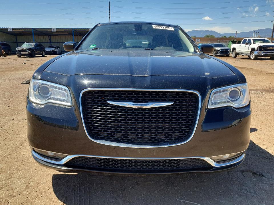 Photo 5 from auction – 2018 CHRYSLER 300 with VIN 2C3CCARGXJH143095