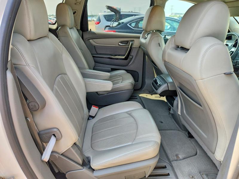 Photo 11 from auction – 2015 CHEVROLET TRAVERSE with VIN 1GNKVJKD8FJ331032