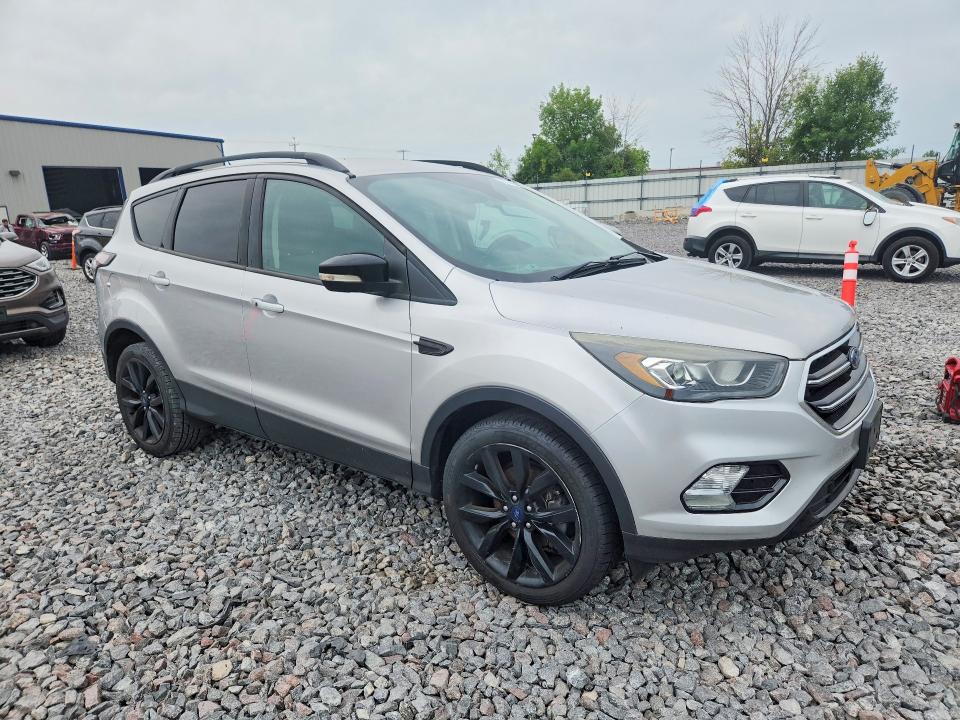 Photo 4 from auction – 2017 FORD ESCAPE with VIN 1FMCU9JD2HUA89884