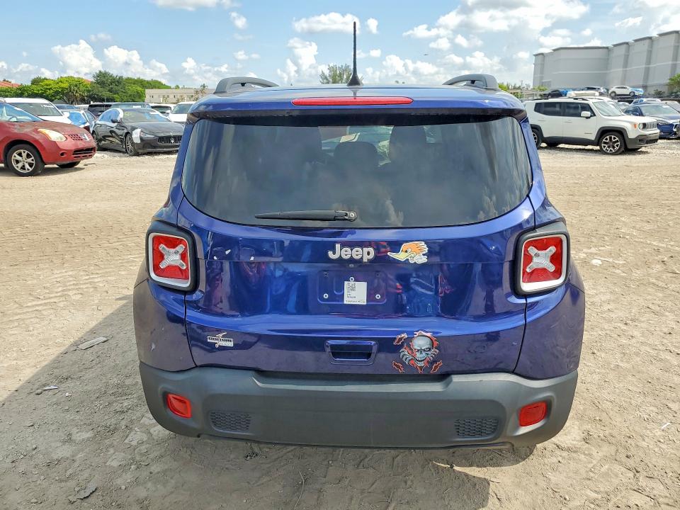 Photo 6 from auction – 2021 JEEP RENEGADE with VIN ZACNJCBB7MPM43262