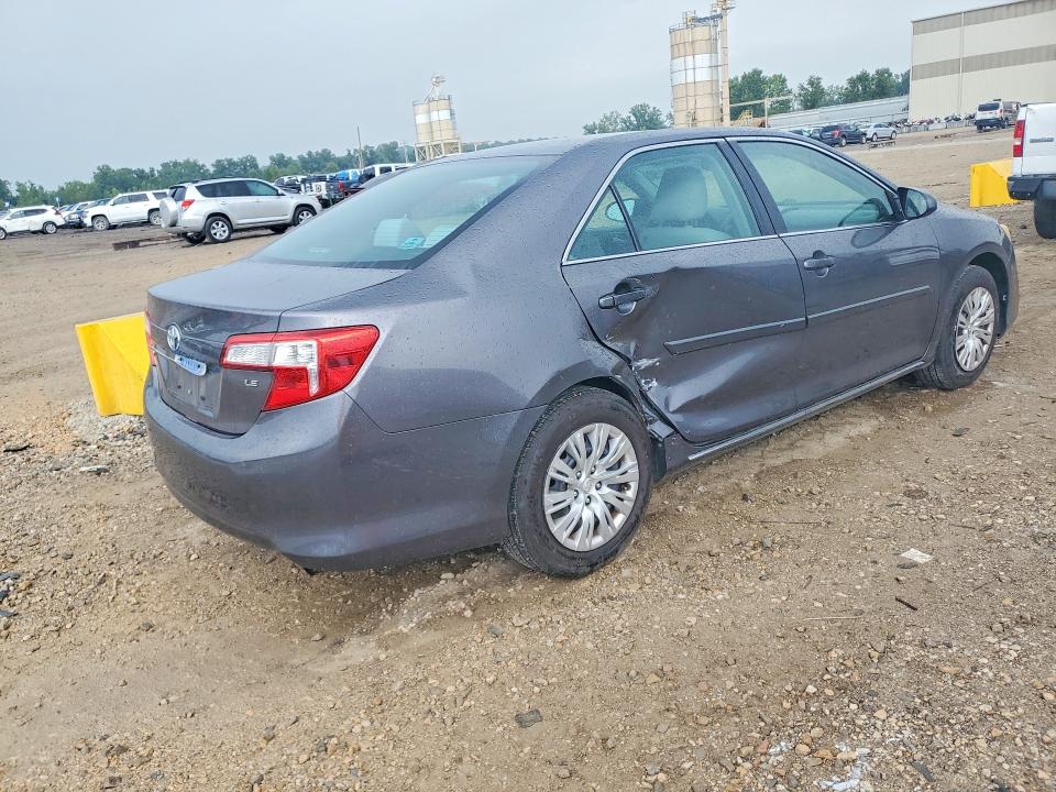 Photo 3 from auction – 2014 TOYOTA CAMRY with VIN 4T4BF1FK8ER404591