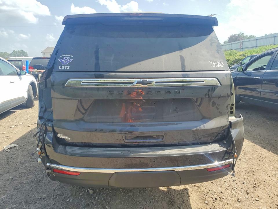 Photo 6 from auction – 2023 CHEVROLET SUBURBAN with VIN 1GNSKCKD2PR136518