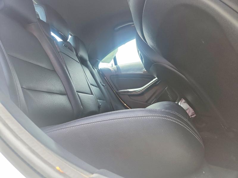 Photo 10 from auction – 2018 MERCEDES-BENZ CLA with VIN WDDSJ4EB4JN575266