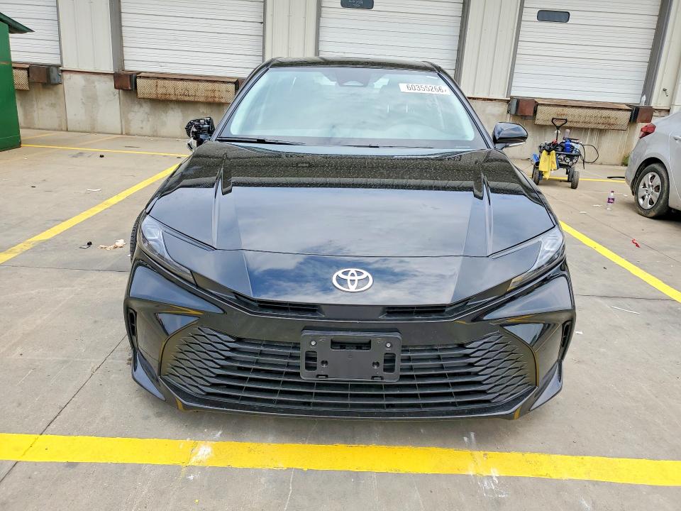 Photo 5 from auction – 2026 TOYOTA CAMRY with VIN 4T1DAACK1TU747052