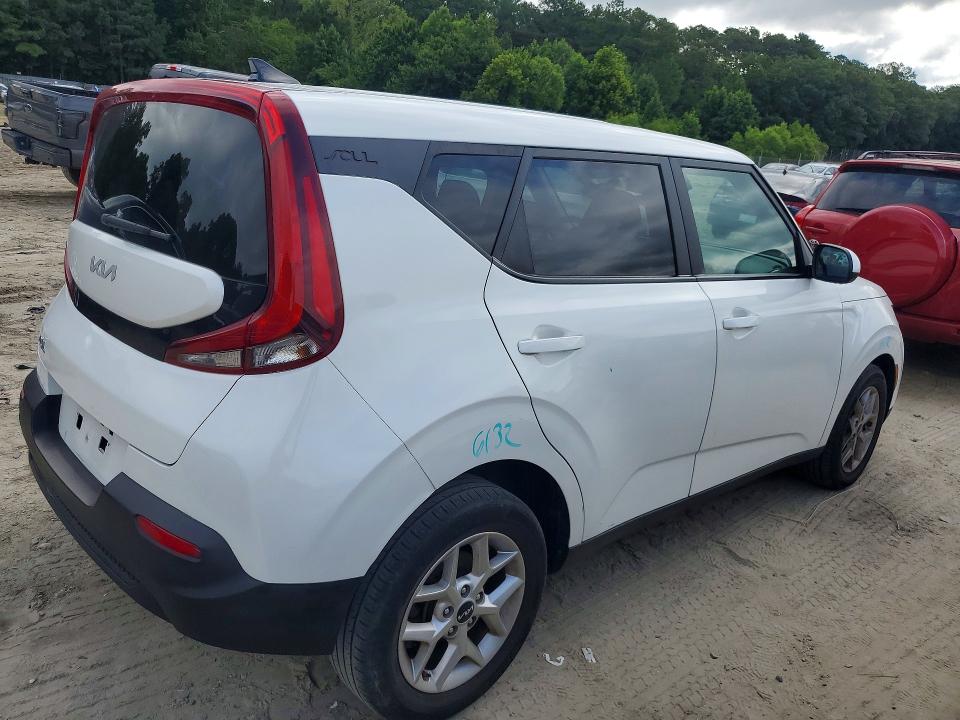 Снимка 3 от търг – 2022 KIA SOUL с VIN KNDJ23AU5N7829632