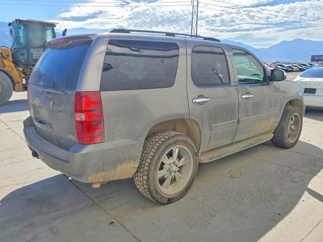 Photo 3 from auction – 2007 CHEVROLET TAHOE with VIN 1GNFK13047J270219