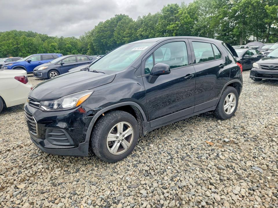 CHEVROLET TRAX 2018 with VIN 3GNCJNSB9JL383390 - Photo from auction