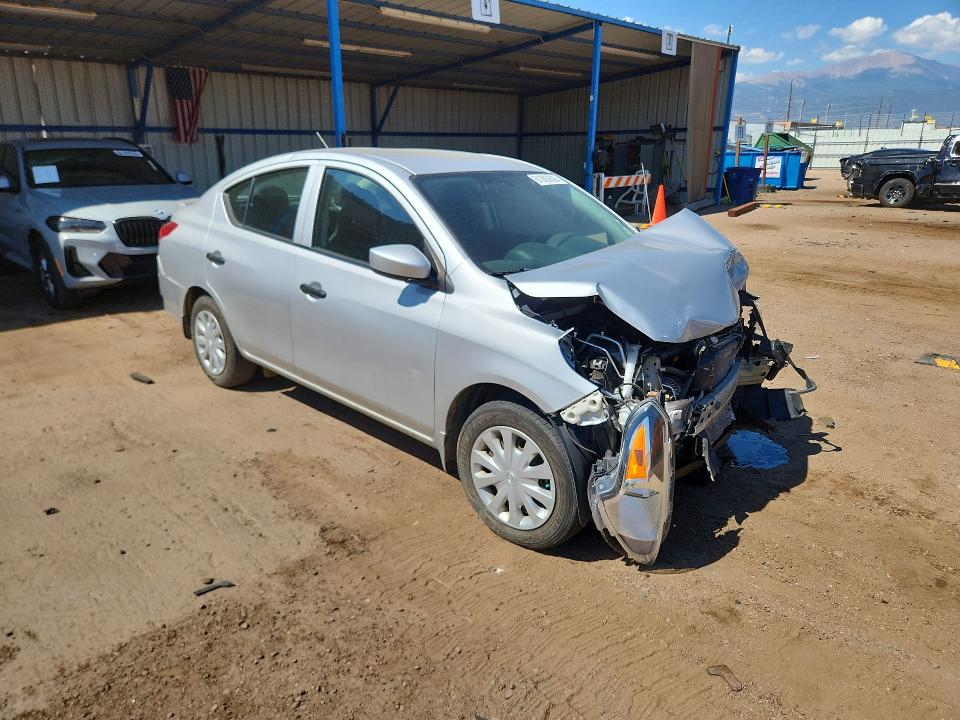 Photo 4 from auction – 2017 NISSAN VERSA with VIN 3N1CN7AP7HL857632
