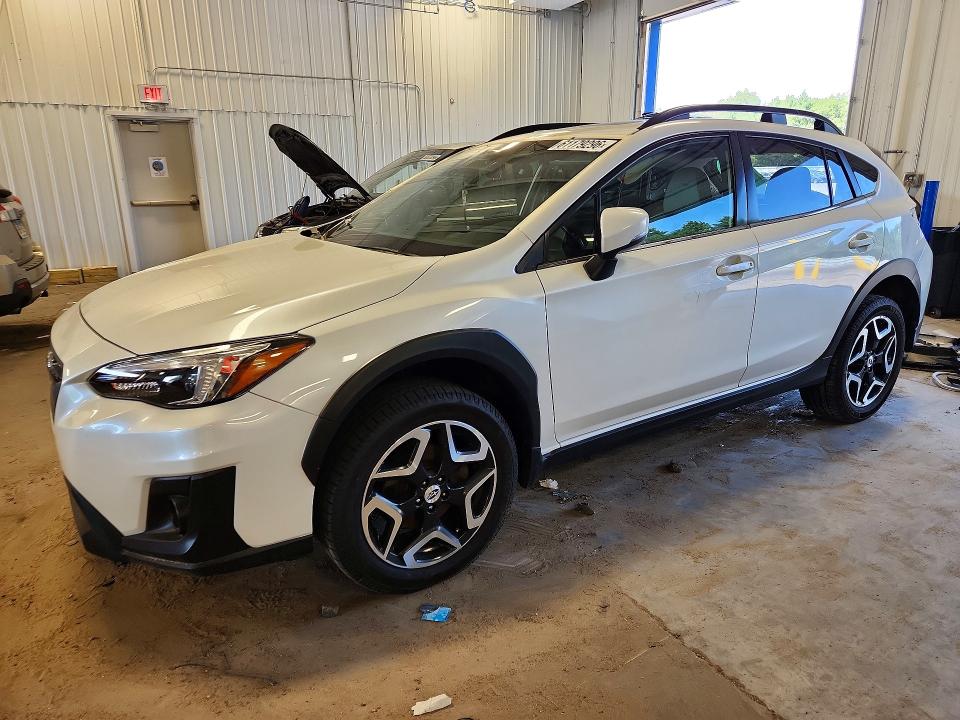 SUBARU CROSSTREK 2018 with VIN JF2GTAMC8JH210673 - Photo from auction