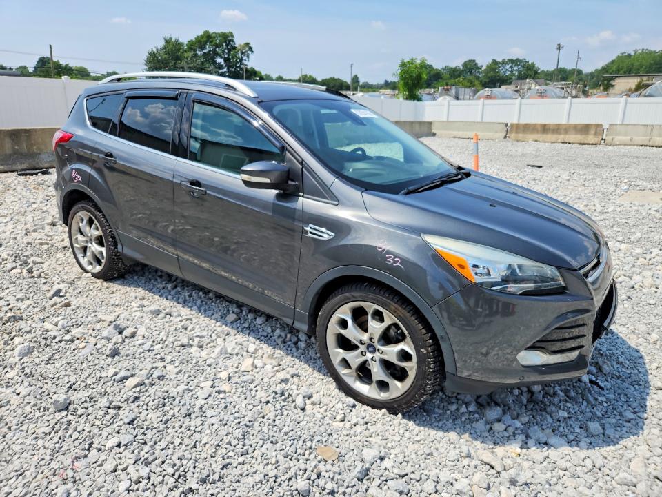 Photo 4 from auction – 2016 FORD ESCAPE with VIN 1FMCU9J92GUA06562