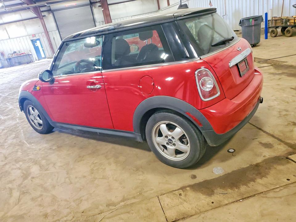 Photo 2 from auction – 2011 MINI COOPER with VIN WMWSU3C58BT098537