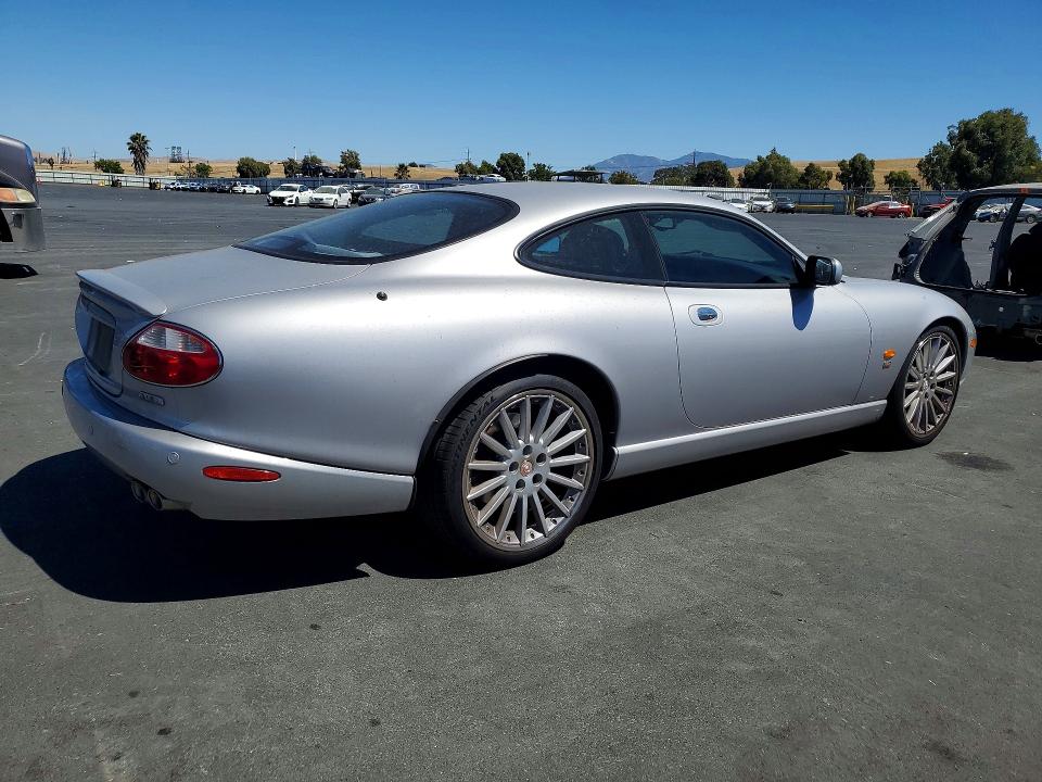 Photo 3 from auction – 2005 JAGUAR XKR with VIN SAJDA41B353A43294