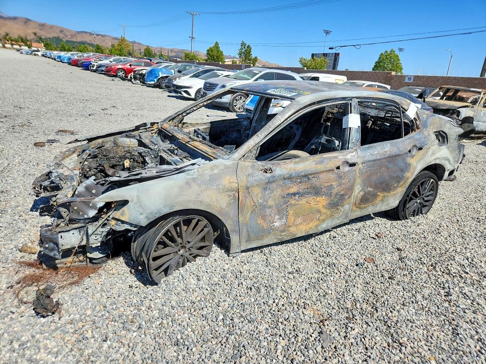 Photo 1 from auction – 2022 TOYOTA CAMRY with VIN 4T1K61AK8NU031084