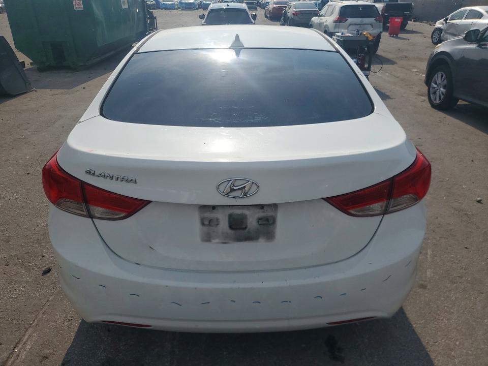 Photo 6 from auction – 2013 HYUNDAI ELANTRA with VIN 5NPDH4AEXDH333715