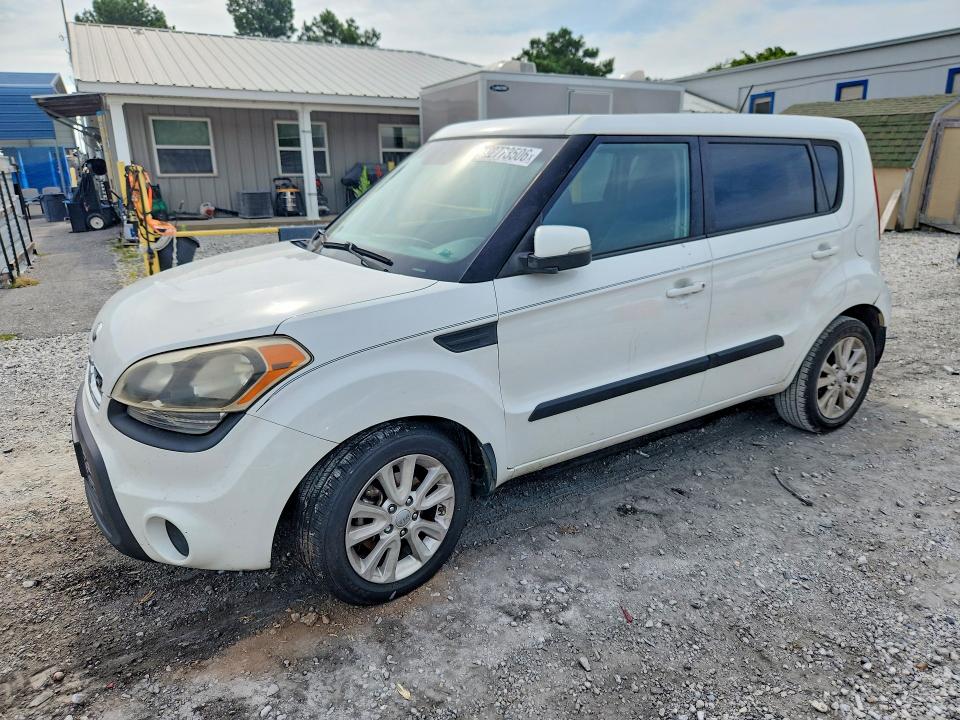 KIA SOUL 2013 с VIN KNDJT2A66D7561486 - Снимка от търг
