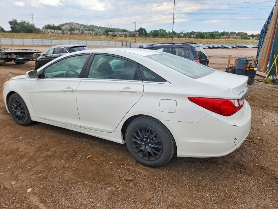 Photo 2 from auction – 2012 HYUNDAI SONATA with VIN 5NPEB4AC7CH461171