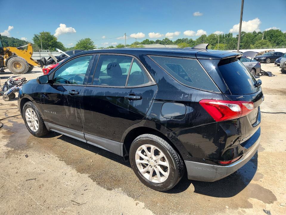 Photo 2 from auction – 2018 CHEVROLET EQUINOX with VIN 3GNAXHEV2JL131297