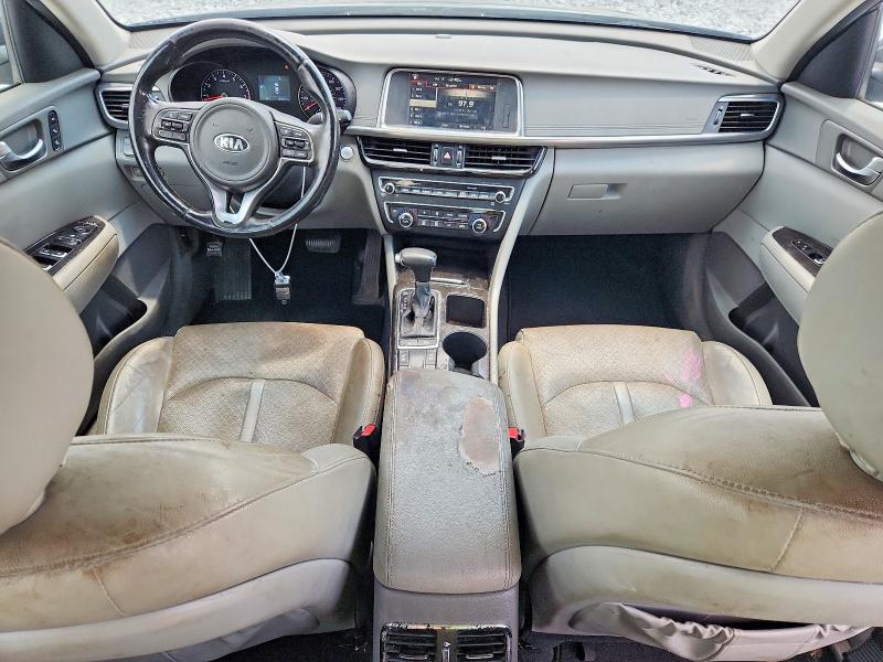 Photo 8 from auction – 2016 KIA OPTIMA with VIN 5XXGU4L34GG098684