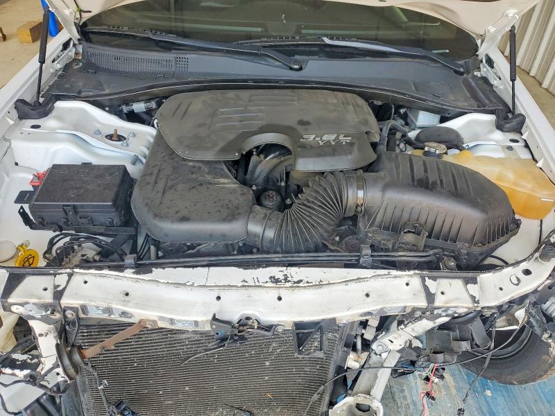 Photo 11 from auction – 2017 CHRYSLER 300 with VIN 2C3CCAGG2HH529961