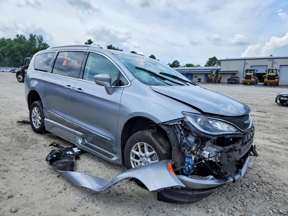 Photo 4 from auction – 2020 CHRYSLER PACIFICA with VIN 2C4RC1BG7LR158053
