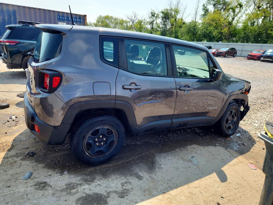 Photo 3 from auction – 2018 JEEP RENEGADE with VIN ZACCJBAB0JPH99778