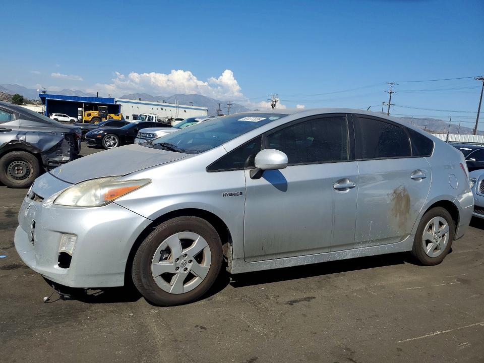 TOYOTA PRIUS 2011 with VIN JTDKN3DU2B5357338 - Photo from auction