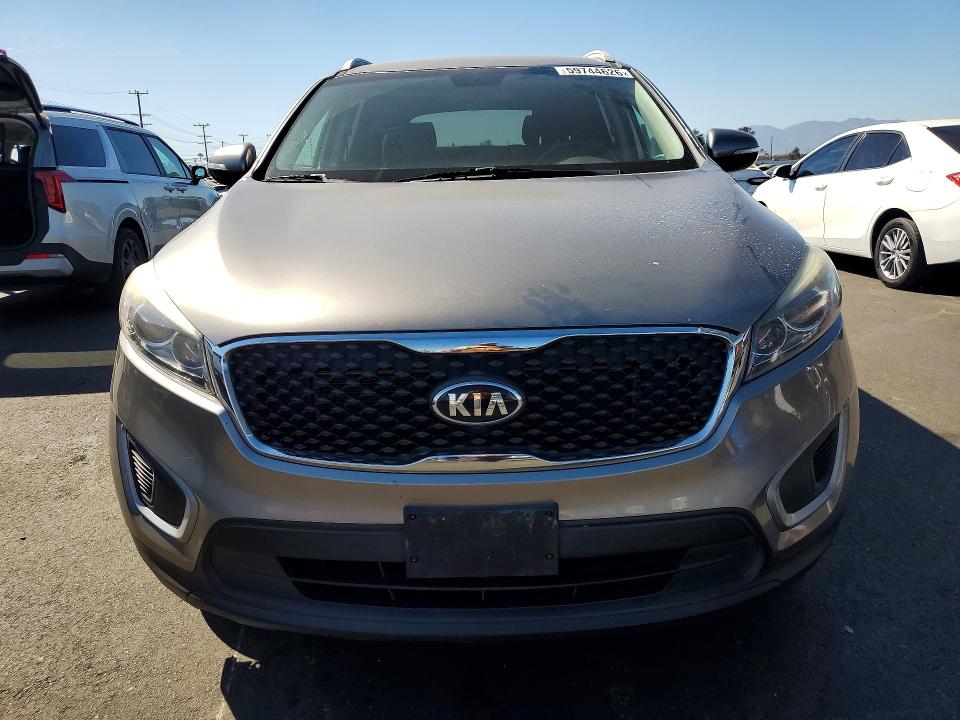 Photo 5 from auction – 2017 KIA SORENTO with VIN 5XYPG4A30HG211408