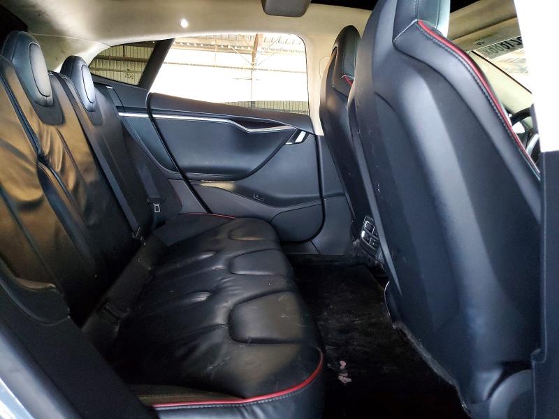 Photo 10 from auction – 2012 TESLA MODEL S with VIN 5YJSA1DP9CFP02763