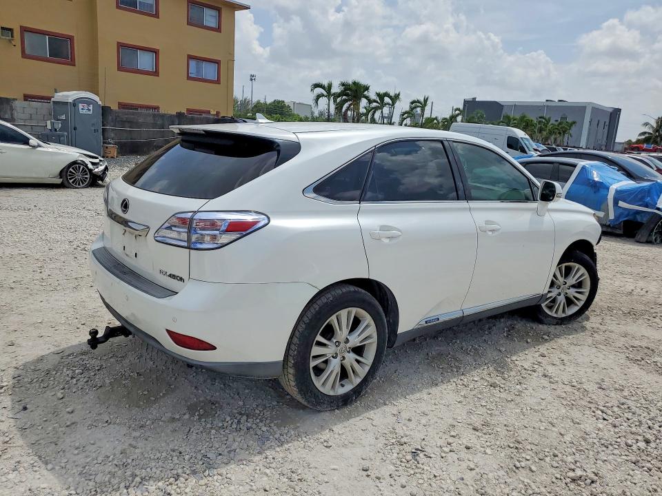 Photo 3 from auction – 2011 LEXUS RX with VIN JTJZB1BA2B2404645